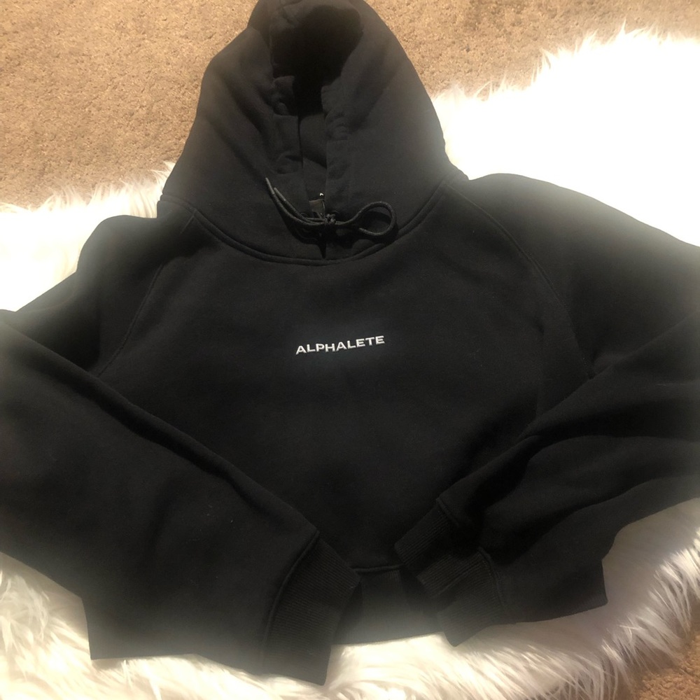 Alphalete Cropped Hoodie